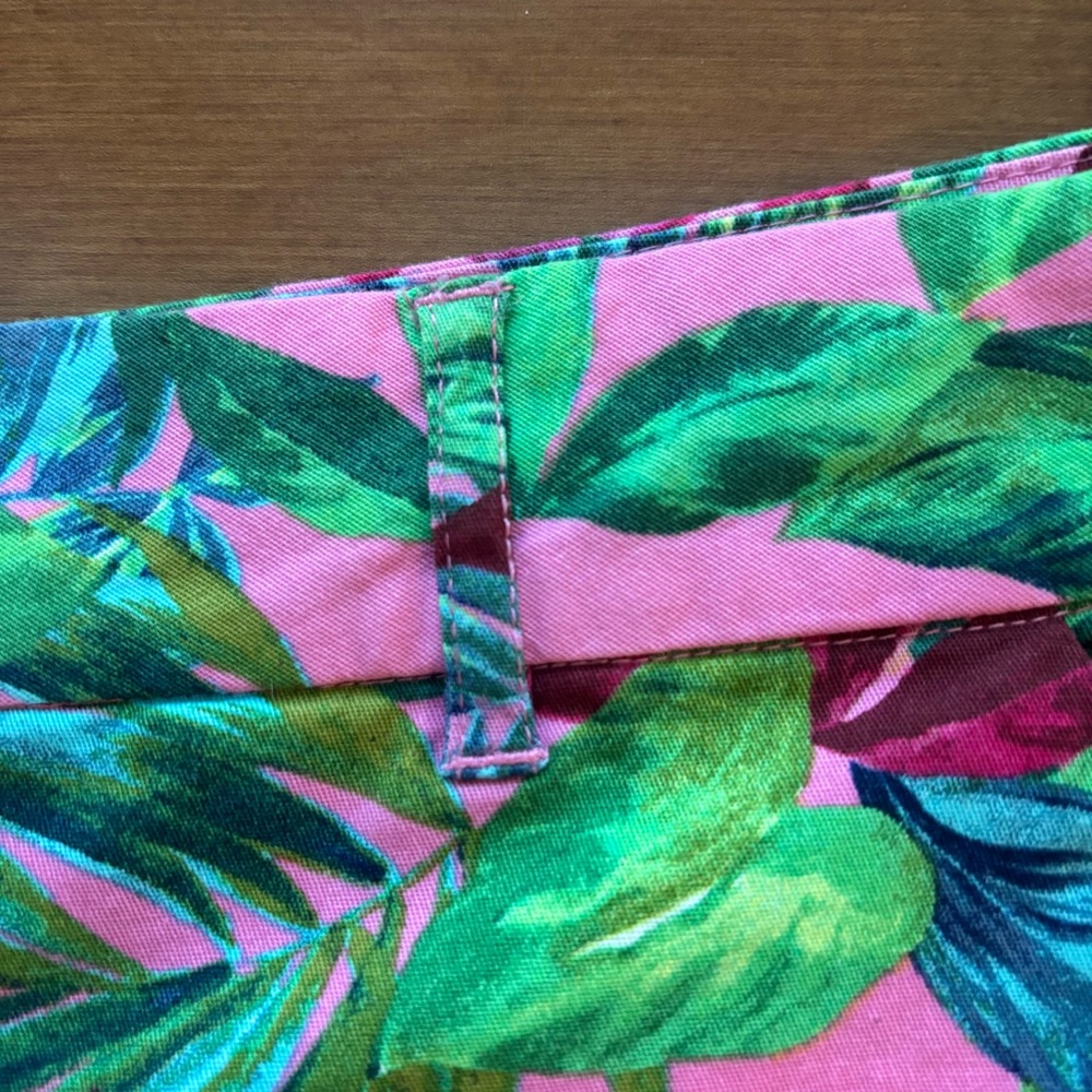 ❤️2/$15 or 3/$21❤️Stella Parker Tropical Leaf Print Shorts, Size 6 - Picture 8 of 9